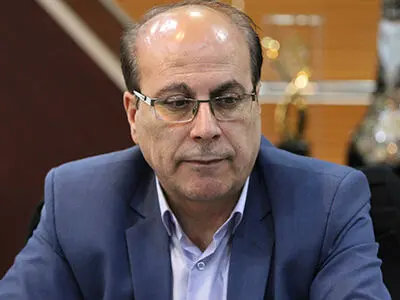 خانواده شهدای مدافع سلامت نباید بلاتکلیف بمانند