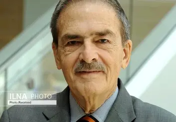 ترامپ بیشتر از مغز خود به شهودش اعتماد دارد/ هیچ کدام از وعده های ترامپ تاکنون عملی نشده است/ سیاست خارجه ترامپ نژادپرستانه است/ اروپا از انتقام آمریکا می‌ترسد