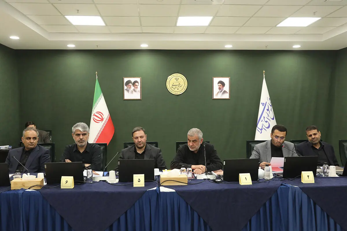ثبت فعالیت در سامانه ارتباطات خارجی نافی اخذ مجوزهای حرفه ای نخواهد بود