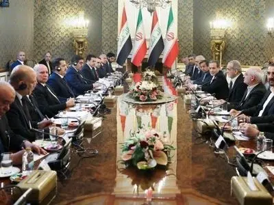 الاجتماع المشترك اعضاء الوفد العراقي رفيع المستوى والجانب الايراني؛
بزشكيان: ايران والعراق يتمتعان بمقوّمات جغرافية فريدة لبناء قطب اقتصادي اقليمي