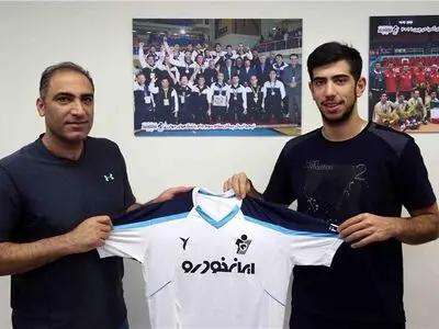 سه ملی پوش والیبال با پیکان تمدید کردند