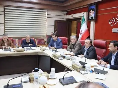 انعقاد تفاهم‌نامه ساخت ۲۰ مدرسه توسط خیرین در قزوین
