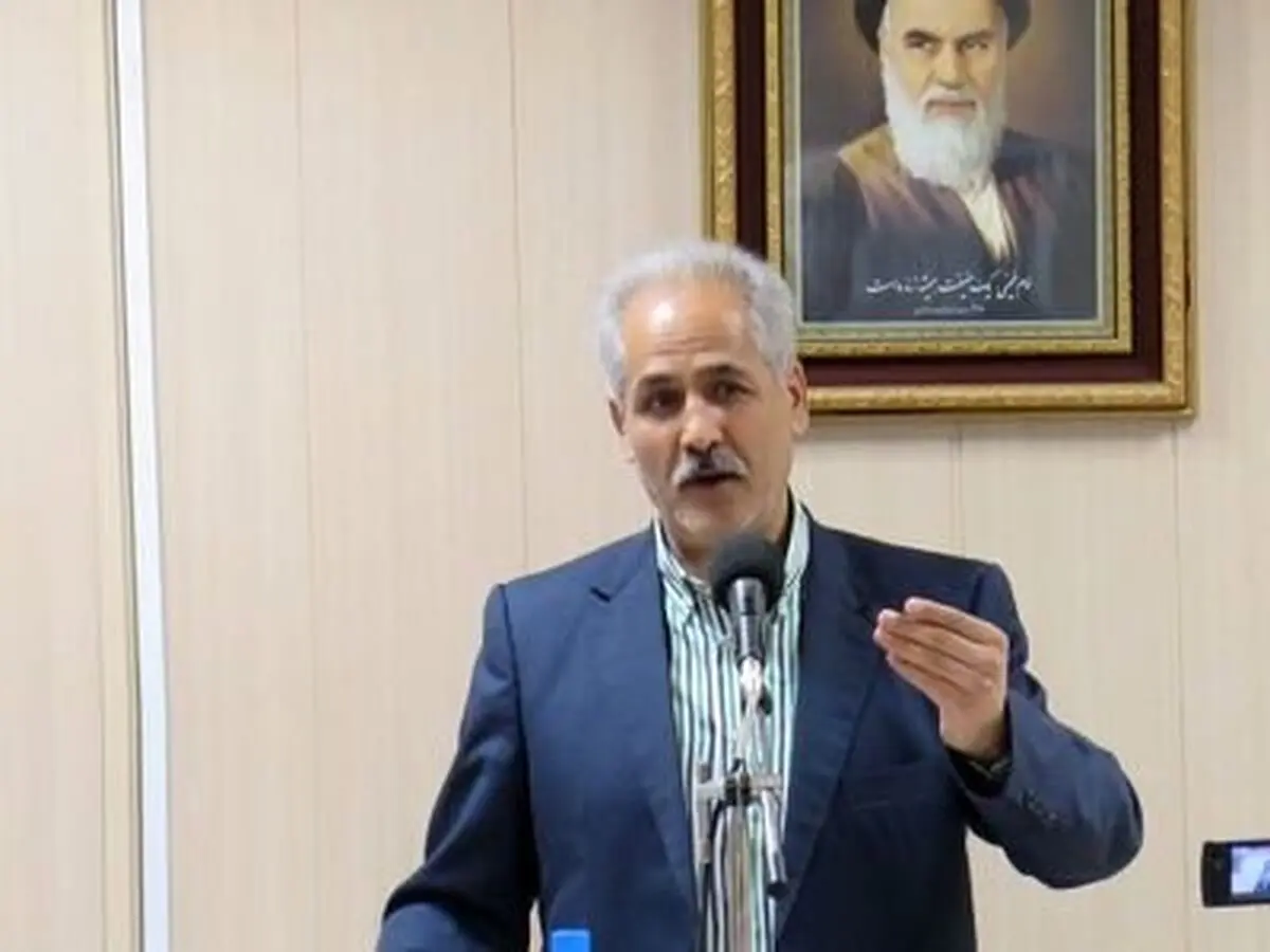 نگران عربده‌کشی خارجی نیستم/ نوسانات اخیر بازار ارز و سکه نشان‌دهنده عدم کنترل بازار است / هنوز آماری از فعالین بازار نداریم