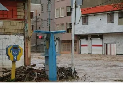اعزام دومین کاروان کمک‌های خیران اصناف و بازاریان استان البرز به مناطق سیل زده 