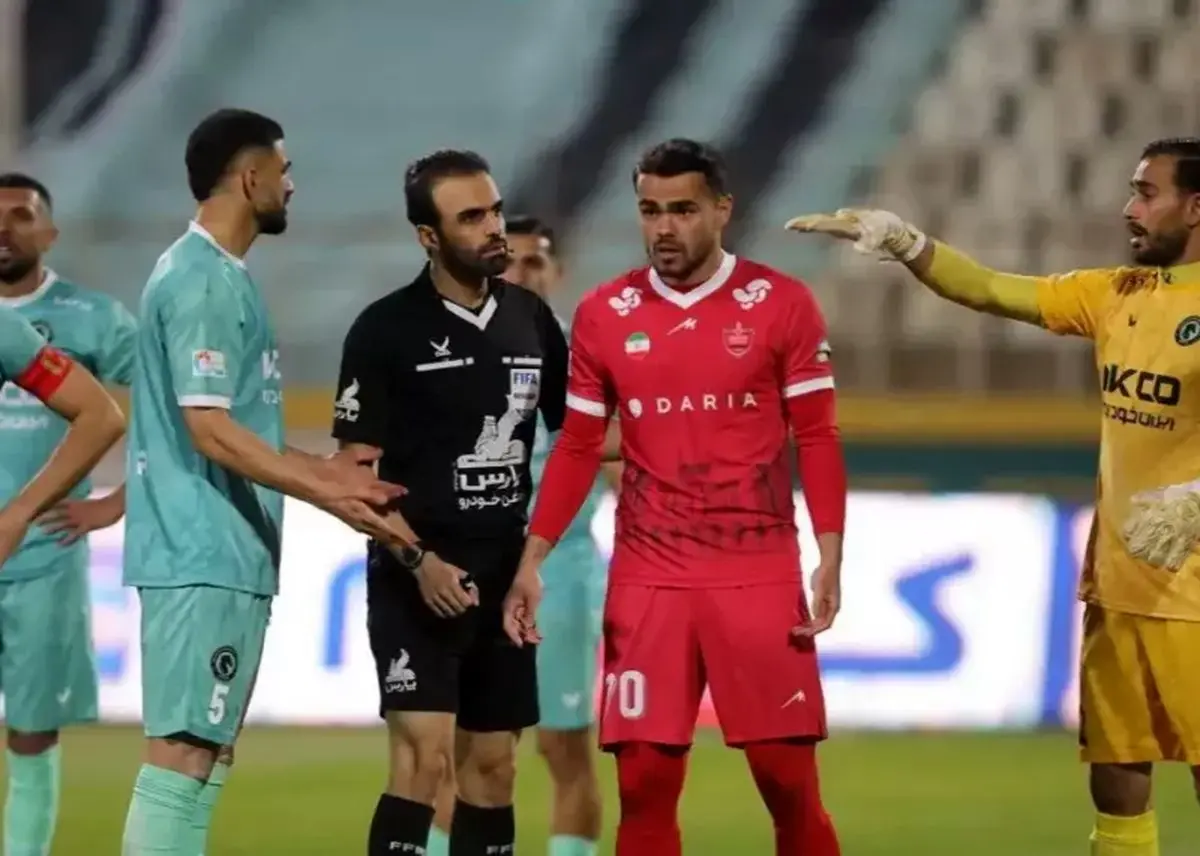 اعتراض رسمی پیکان به داوری: پنالتی واضح از چشم داور و VAR پنهان ماند