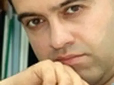 عرصهٔ ادبیات نمایشی ایران از مشکلات مادی رنج می‌برد