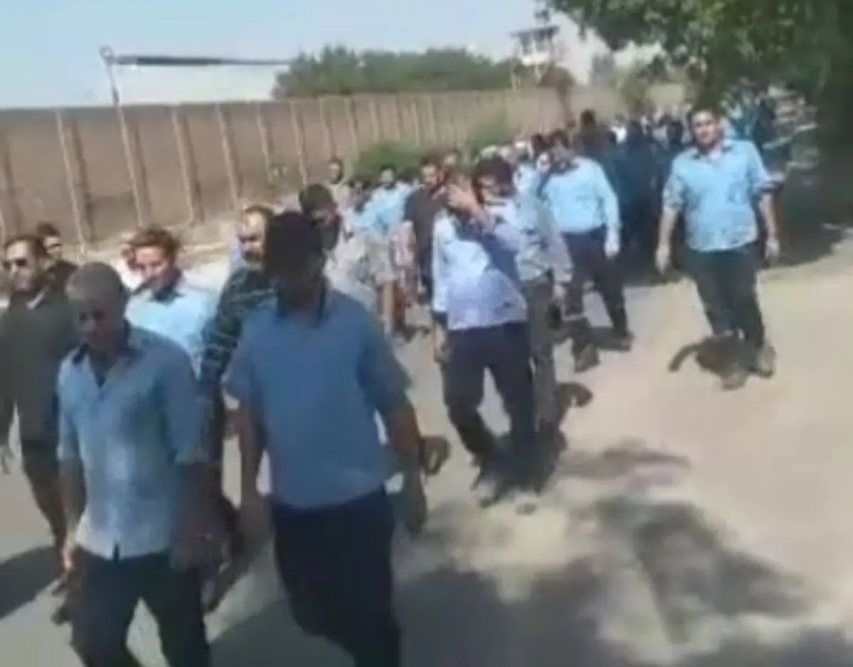 ادامه اعتراض کارگران گروه ملی فولاد ایران 