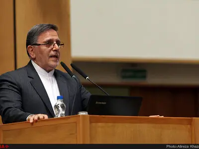 استقبال رهبری از پیشنهاد دولت درمورد جایگزینی یورو به جای دلار/ نقش عربستان و امارات در التهابات ارزی