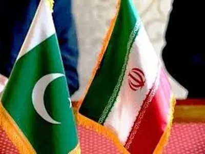 طهران وإسلام آباد تسرعان تطبیق اتفاقیة التجارة الحرة