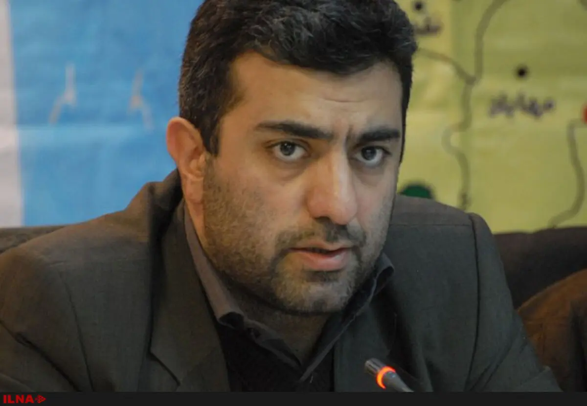 اقتصاد باید از زیر چرخ سیاست خارج شود/ وزیر اقتصادی باید در فضای پس از برجام خود را نشان دهد