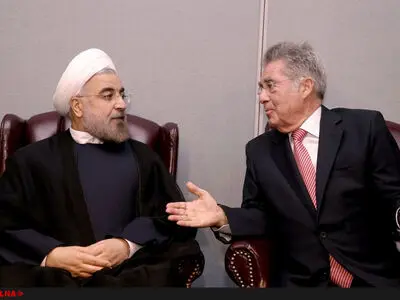 روحانی از رئیس‌جمهور اتریش استقبال کرد