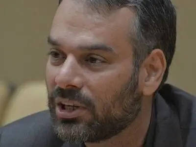 رشیدی کوچی: مسئله حجاب حل شده، زحمت نکشید+ عکس