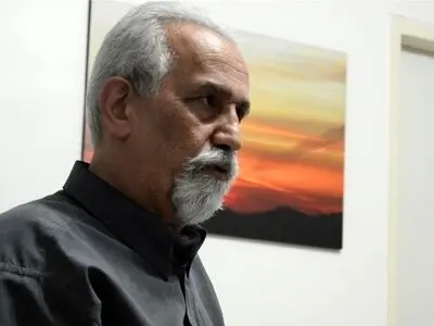 آثار همینگوی و موراکامی پس از نزدیک به یک دهه مجوز گرفتند/حذفیاتِ فله‌ای برای سنگ صبور و آلیس در سرزمین عجایب/برخی کتاب‌ها را دیگر منتشر نخواهم کرد