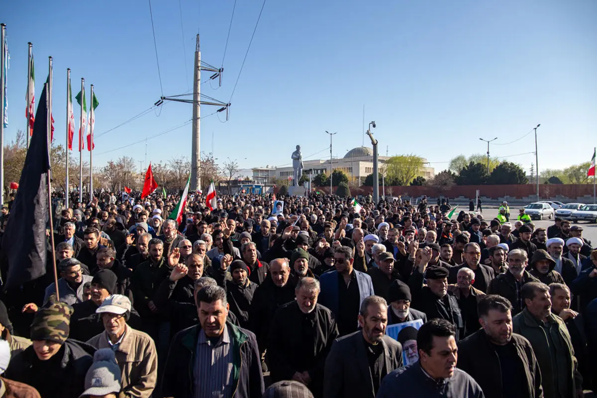 اجتماع مردم قزوین در سوگ شهادت رهبر معظم انقلاب