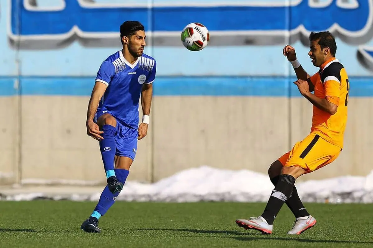 در ذوب آهن به غیربومی‌ها بیشتر بها می‌دهند/ هدفم بالاترین جایگاه فوتبال جهان است نه ایران!