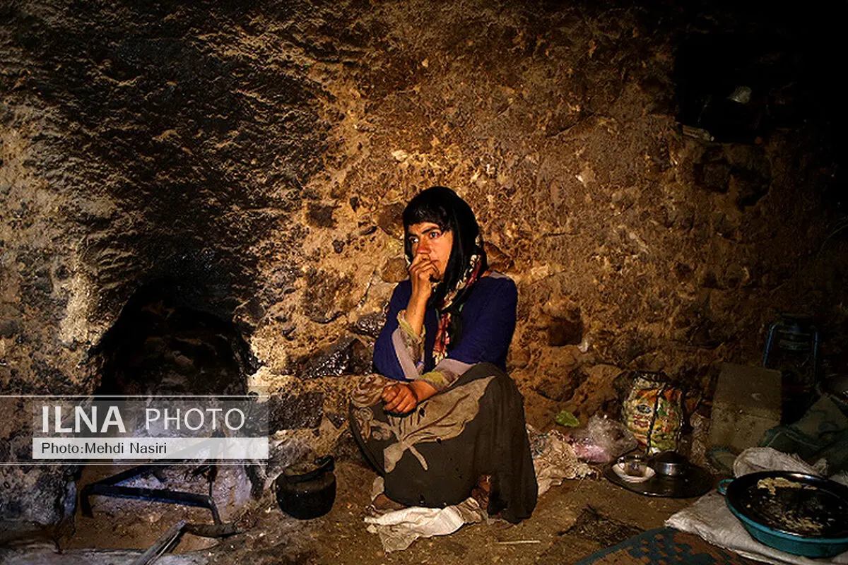 ما کارمندیم،خانواده‌های محروم چه کنند؟/ در دیشموک به مردم گفتم ترا خدا نگویید که تحت پوشش کمیته امداد قرار بگیرید/امکاناتم در پایتخت بیشتر از اینجا بود 