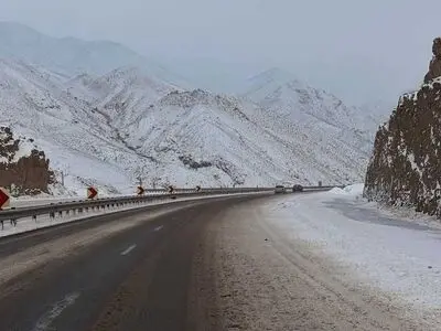 بارش پراکنده برف در محورهای کوهستانی استان قزوین