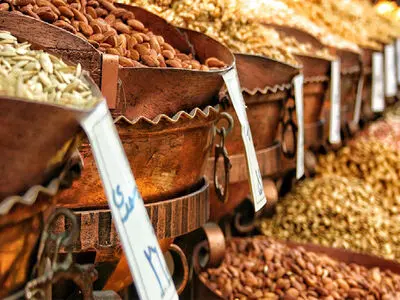 اعلام قیمت انواع آجیل شب عید/ تصاحب بازارهای صادراتی پسته ایران 