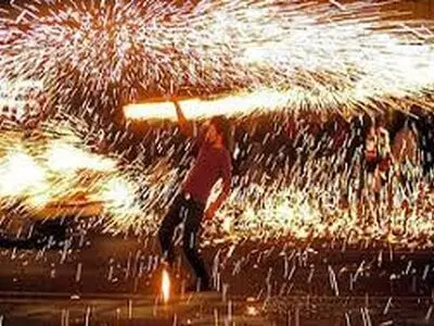 دستگیری ۲۵ نفر از مخلان نظم و امنیت و کشف ۱۰۳ هزار عدد مواد محترقه