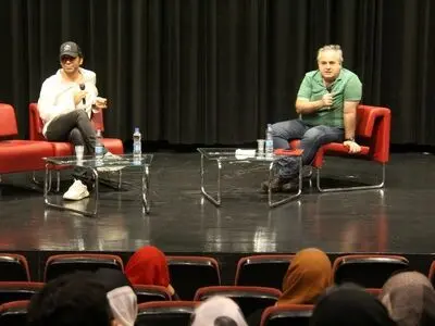 انتخاب شخصی من در فیلمسازی دیالوگ بین افراد است