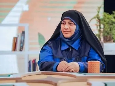 وزارت کار تکلیف کارگران را در تناقض اظهارات اخیر وزیر با معاونش روشن کند/ صحبت از حقوق ۵۰ میلیونی وزیر و تورم‌زا خواندن افزایش مزد، نمک پاشیدن روی زخم مردم است