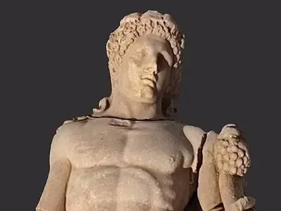 مجسمه‌ ۲ هزار ساله در یک کیسه زباله پیدا شد