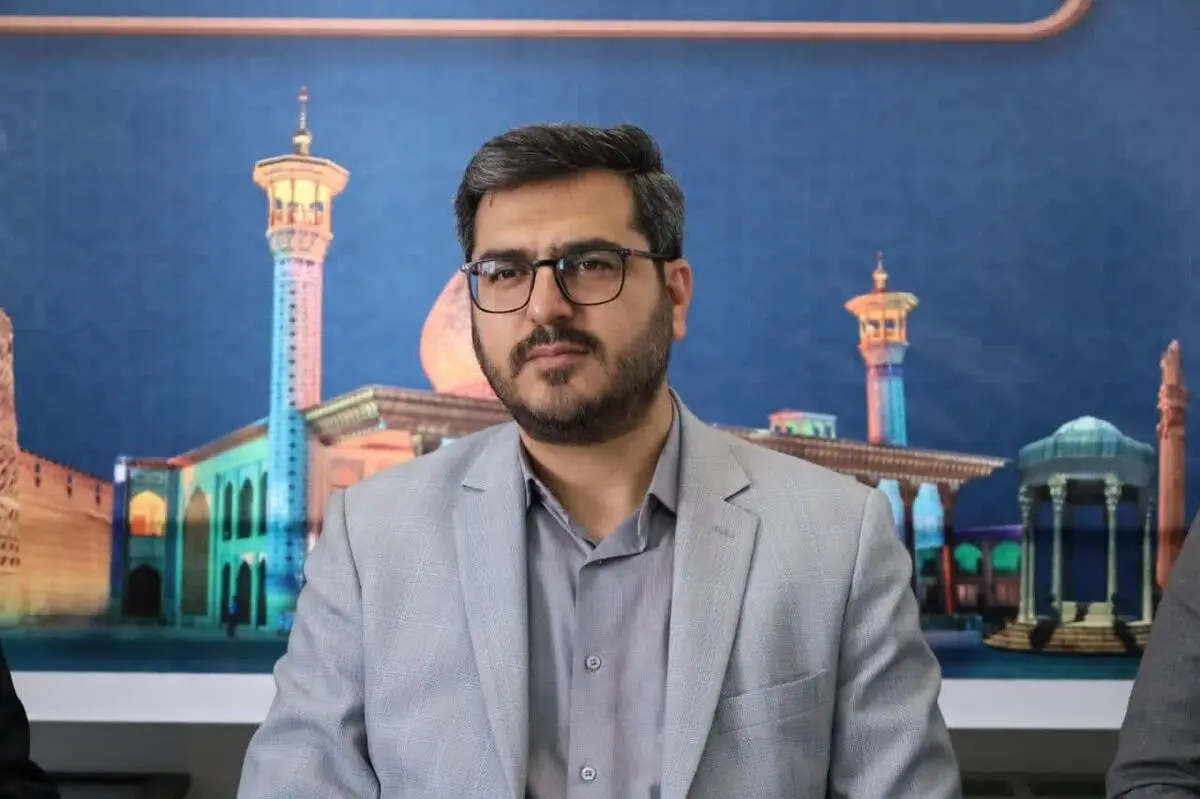 استقبال مردم از اماکن تاریخی، مذهبی علاقه به هویت اصیل ایرانی- اسلامی است