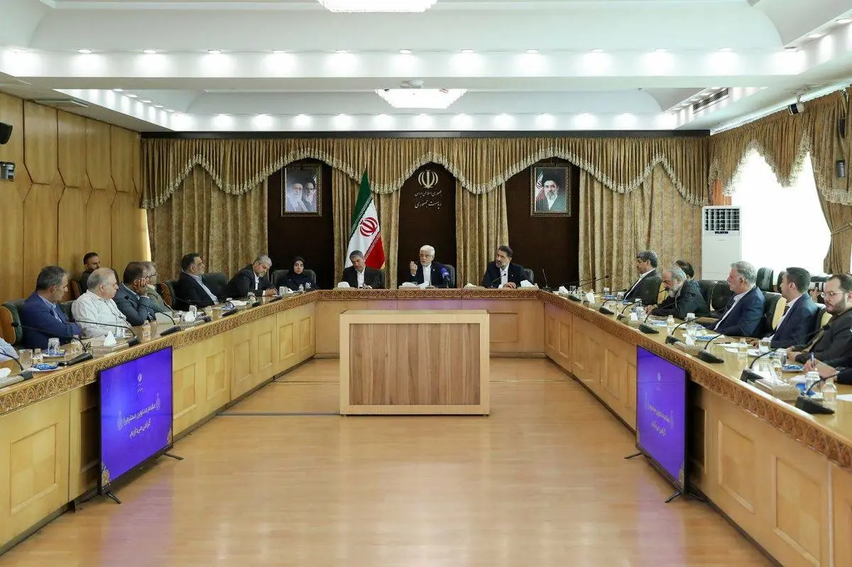 دشمن پس از شکست نظامی به‌دنبال فروپاشی اجتماعی از مسیر فشار اقتصادی است