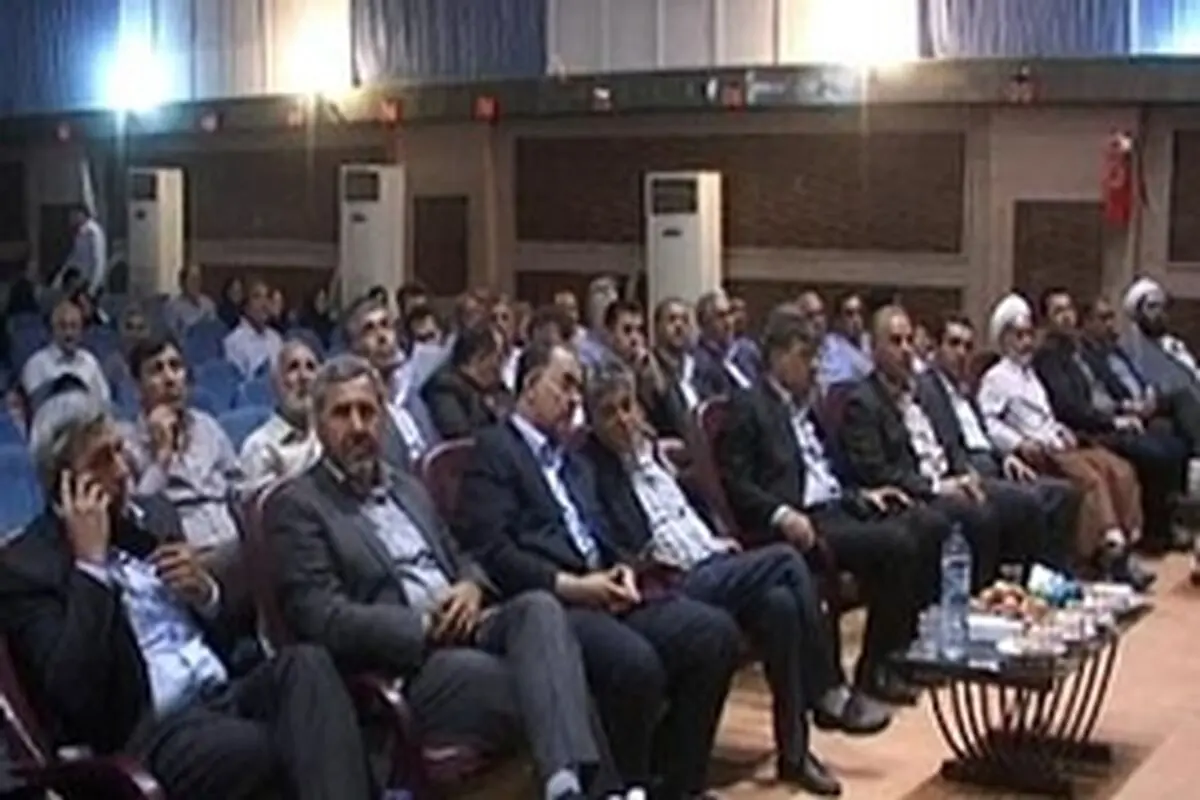 از کشاورزان نمونه شهرستان گرمسار تقدیر شد