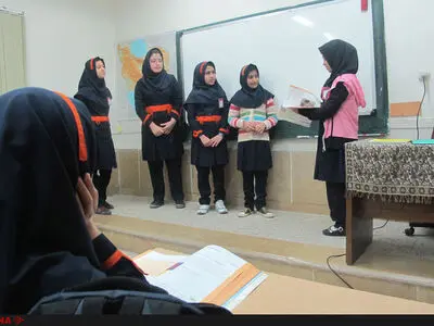 خوب، بد،  زشت « طرح مدام» / شعاری بدون همراهی دانش‌آموزان 