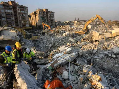 شمار قربانیان زلزله در مراکش از ۲ هزار نفر گذشت/ اعلام ۳ روز عزای عمومی