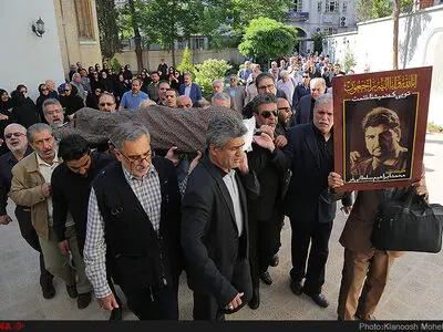 سلطانی‌فر از از بچه‌های مسلمان دفاع می‌کرد و جلوی چپ‌ها می‌ایستاد/ کارگردان سینما نباید برای امرار معاش جوراب‌فروشی کند+فیلم و عکس 