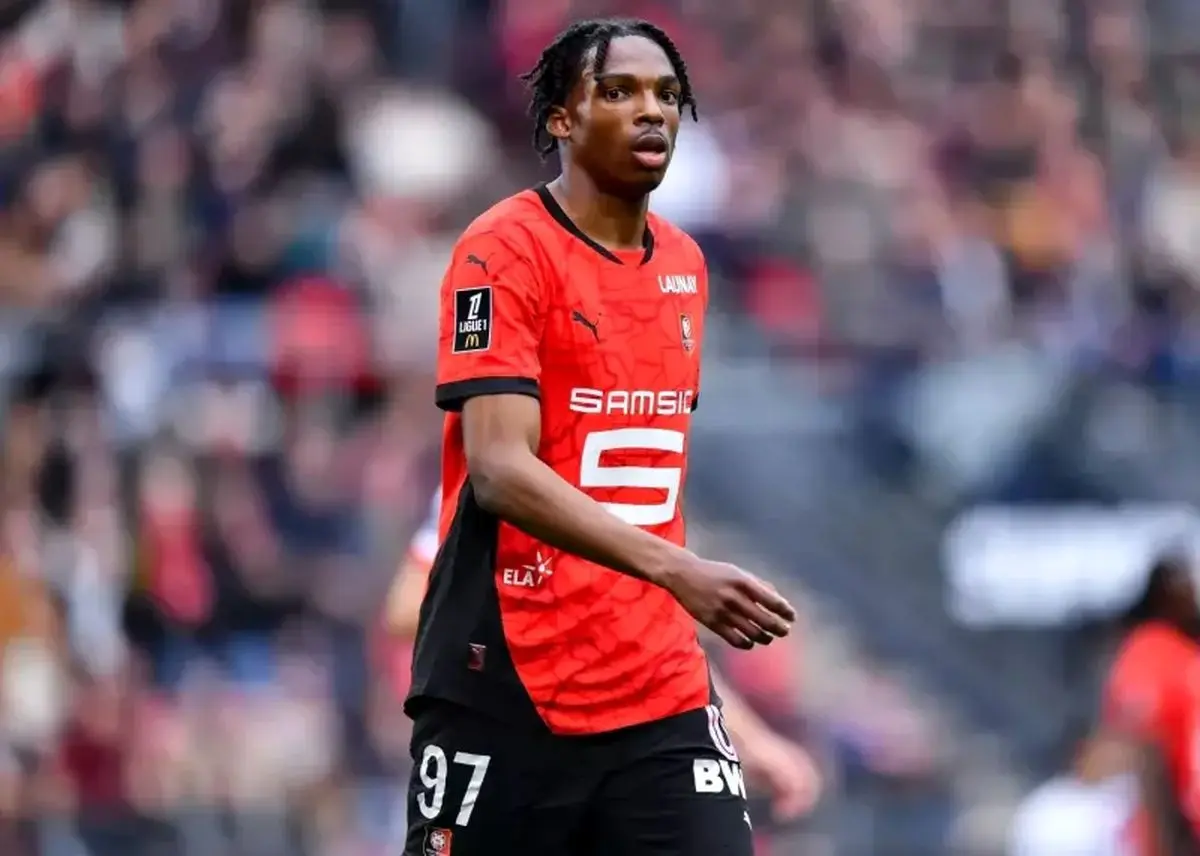 خرید لحظه آخری اشلوت برای خط دفاعی لیورپول