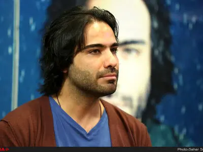 «کوچه لر» سوغاتی علی قمصری از تبریز / باز هم اجازه اجرا در بازار را ندادند!
