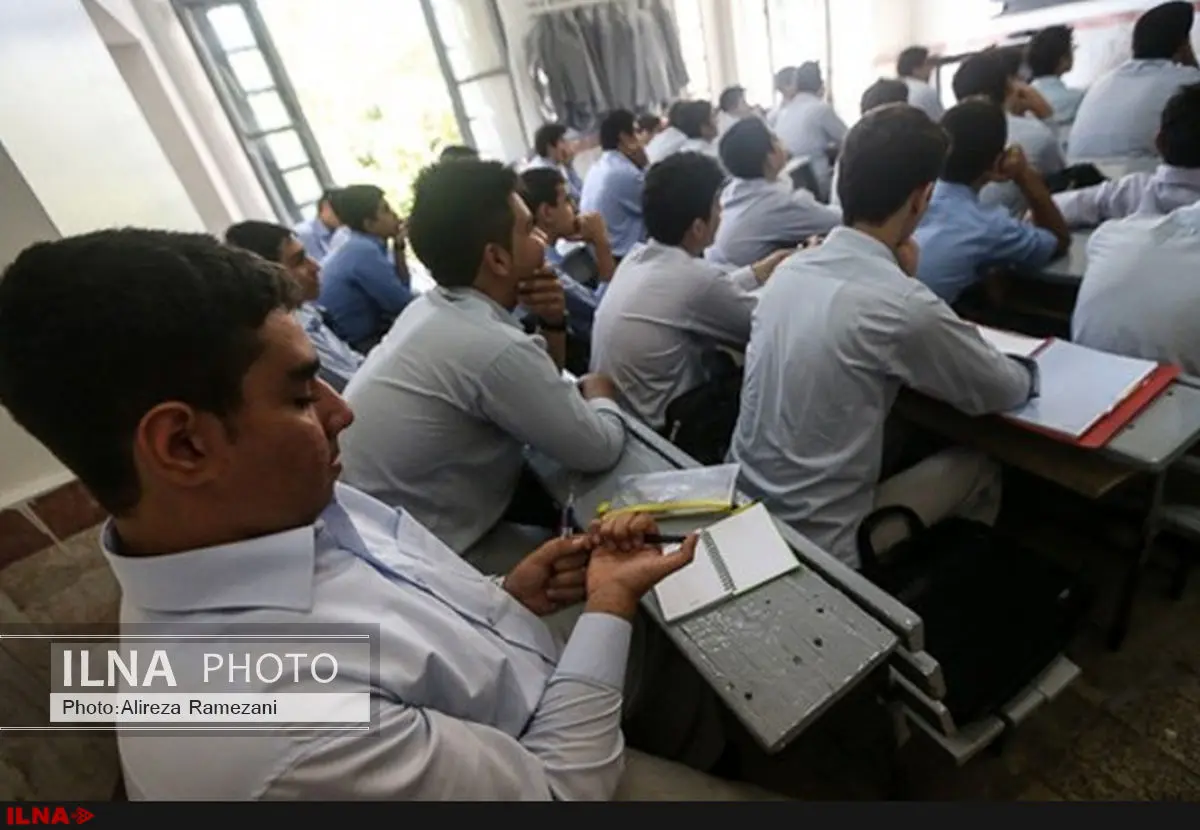 پاسخ آموزش و پرورش به اعتراض دانشآموزان درباره اجرای یک طرح/"هدایت تحصیلی رشتهها" بازنگری میشود