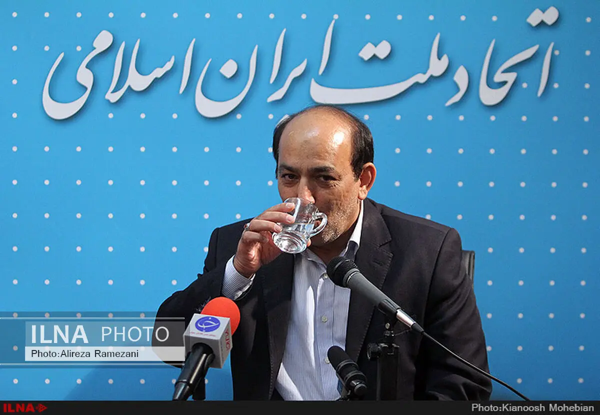 علی شکوری‌راد به دادسرای اوین رفت