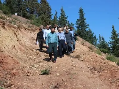 احداث جاده غیر استاندارد به منابع طبیعی رودبار آسیب وارد کرده است