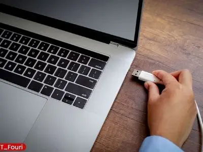 چرا USB هیچوقت بار اول جا نمیرود؟