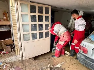 پیگیری تسهیلات کم‌بهره و بلاعوض برای سیل‌زدگان جهرم