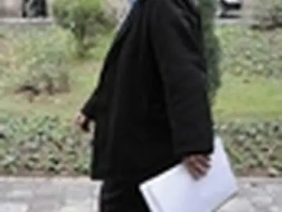 موسسه‌‌ی سینمایی که شمقدری تاسیس کرده، لغو مجوز شد