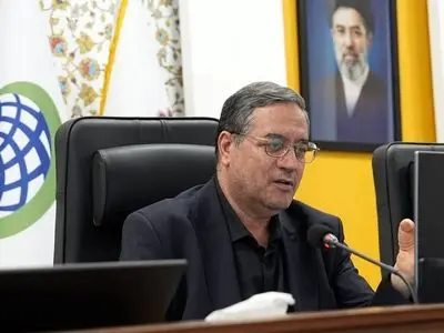 رفع معطلی کامیون‌ها در مرز بازرگان با فوریت پیگیری شود/ضرورت اصلاح سامانه نوبت دهی در مرز