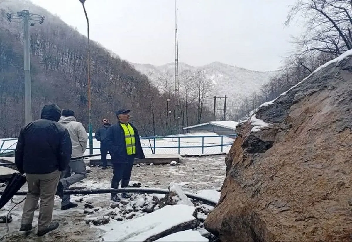 تخریب بخشی از تصفیه‌خانه آب بهارستان در پی رانش زمین