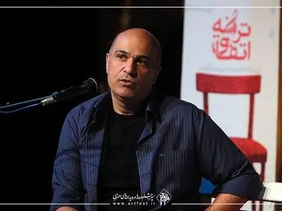 موسیقی از موسیقی ضربه خورده است