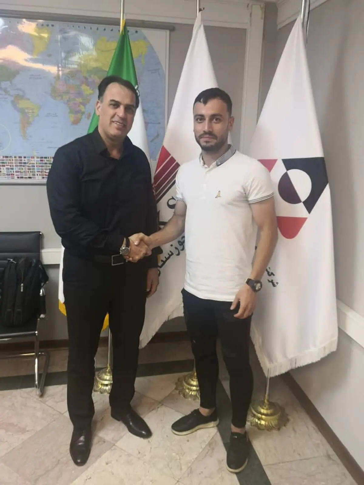 ستاره سابق پرسپولیس با فولاد توافق کرد