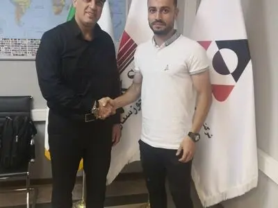ستاره سابق پرسپولیس با فولاد توافق کرد