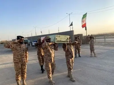 پیکر پاک یک شهید گمنام دفاع مقدس به وطن وارد شد