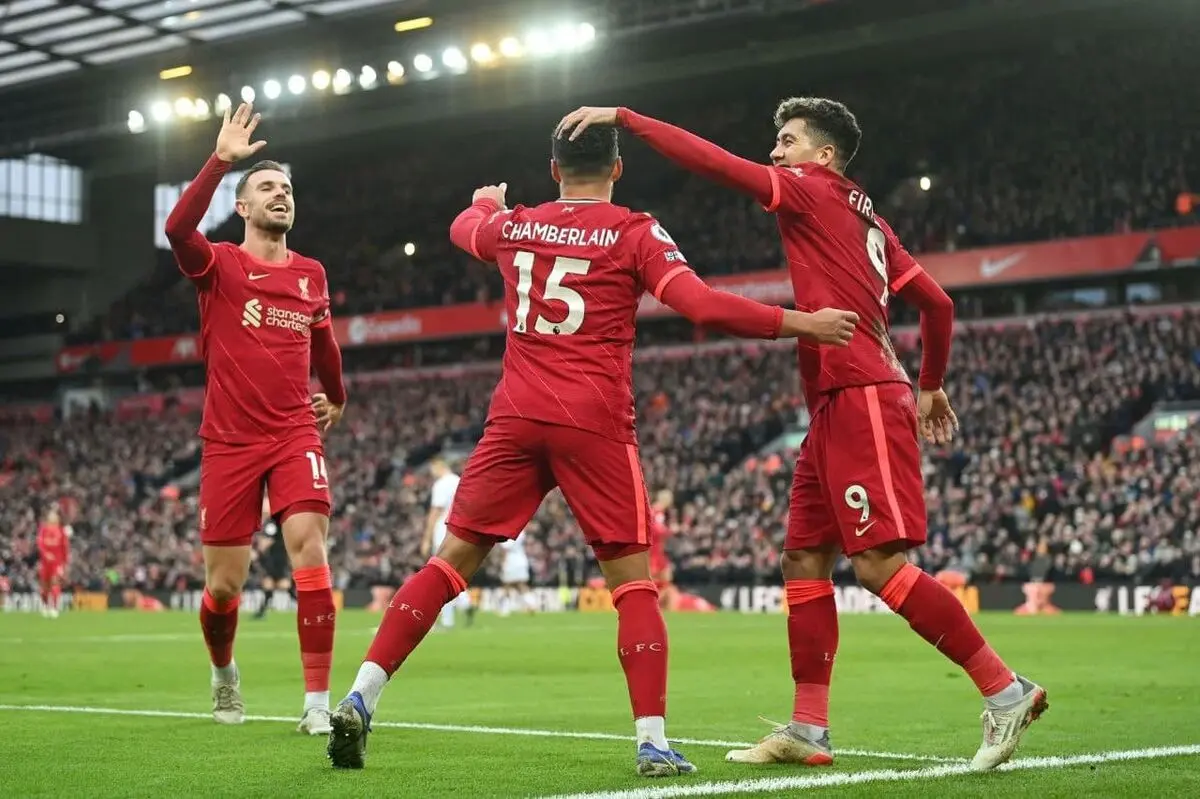 کاریکاتور: لیورپول به منچسترسیتی می‌رسد؟