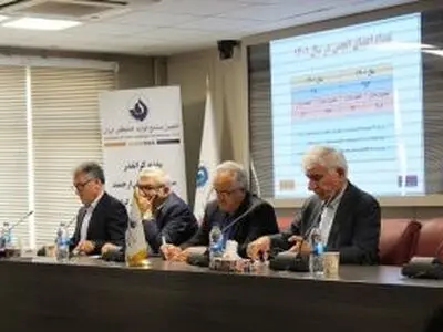 افت شاخص‌های اقتصادی، زنگ خطری برای صنایع
