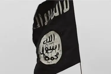 مشاهده ایست‌های بازرسی با شعارهای داعش در حومه حلب و دیرالزور