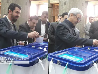 ملانوری و عرف رای خود به صندوق انداختند